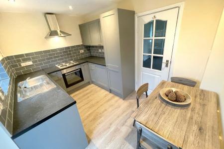 2 bedroom Semi-detached house to let in Barley Close, Stretton, DE14