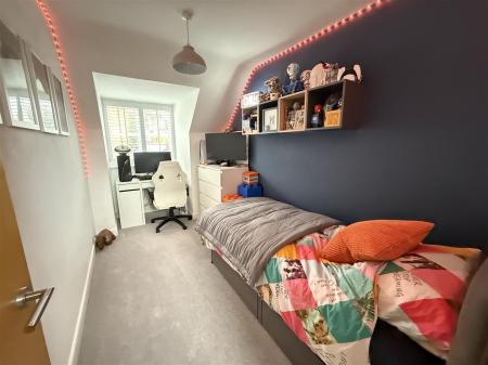 2 bedroom End of terrace house for sale in Castlegate, Tutbury, Burton-On-Trent