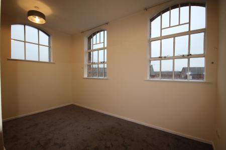 2 bedroom Flat to let in Tiger Court, Staffordshire, Burton upon Trent, DE14