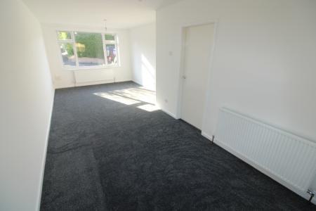 3 bedroom House to let in Ferry Vale Close, Stapenhill, DE15