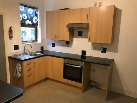 3 bedroom House to let in Craven Street, Burton upon Trent, DE13