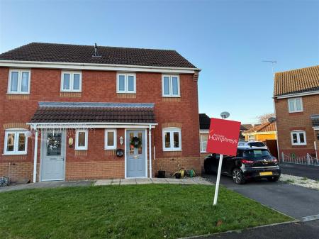 3 bedroom Semi-detached house for sale in Bramling Cross Road, Burton-On-Trent