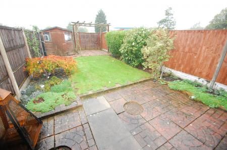 2 bedroom House to let in Seymour Avenue, Stretton, DE14
