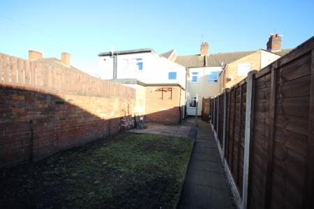 3 bedroom Terraced House to let in Queen Street, Staffordshire, Burton upon Trent, DE14