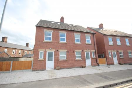 3 bedroom House to let in Shobnall Road, Burton upon Trent, DE14