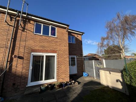 2 bedroom Apartment for sale in Jennings Way, Burton-On-Trent