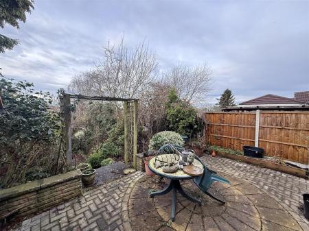 2 bedroom Detached bungalow for sale in Chatsworth Drive, Tutbury