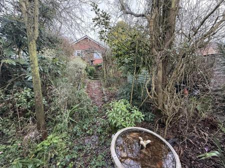 2 bedroom Detached bungalow for sale in Chatsworth Drive, Tutbury