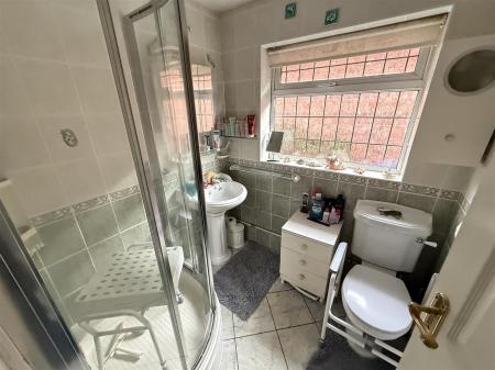 2 bedroom Detached bungalow for sale in Chatsworth Drive, Tutbury