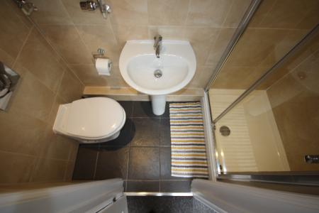 1 bedroom House share to let in Belvedere Road, Staffordshire, Burton upon Trent, DE13