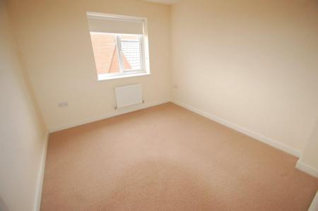 3 bedroom Detached house to let in Sutton Crescent, Barton-under-Needwood, DE13