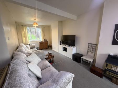 3 bedroom Semi-detached house for sale in Vale Road, Midway, Swadlincote