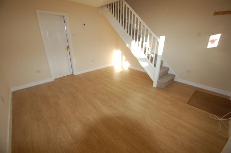 2 bedroom Town house to let in Cedar Road, Swadlincote, Castle Gresley, DE11