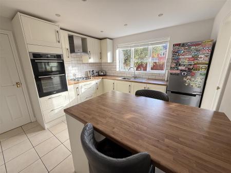 4 bedroom Detached house for sale in Blueberry Way, Woodville, Swadlincote