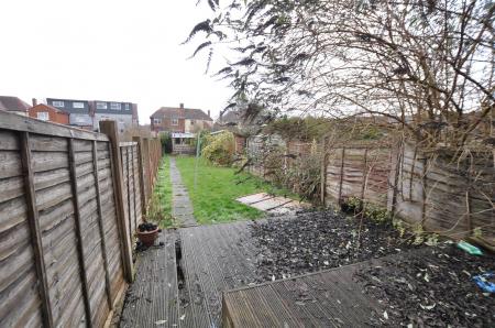 4 bedroom Terraced House for sale in Calais Road, Burton-On-Trent