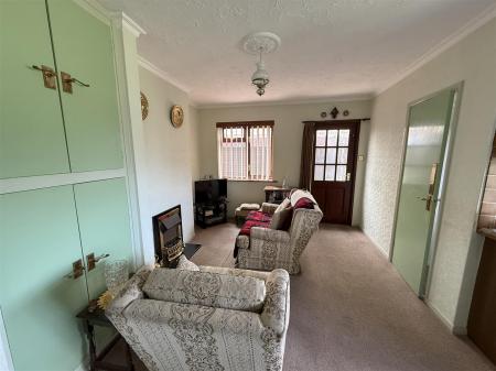 2 bedroom Detached bungalow for sale in Anslow Lane, Rolleston-On-Dove, Burton-On-Trent