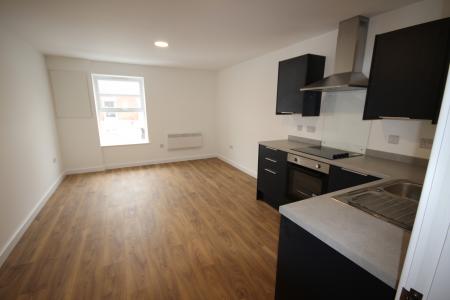 1 bedroom Flat to let in Waterloo Street, Staffordshire, Burton upon Trent, DE14