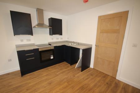 1 bedroom Flat to let in Waterloo Street, Staffordshire, Burton upon Trent, DE14