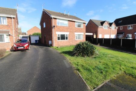 2 bedroom Semi-detached house to let in The Grange, Staffordshire, Burton upon Trent, DE14