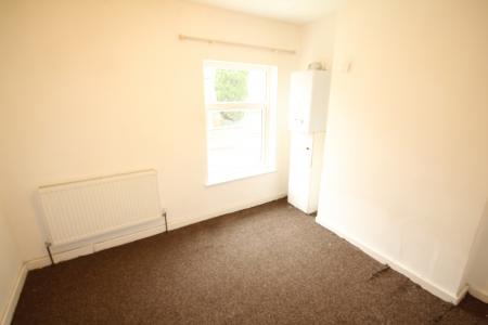 3 bedroom Detached house to let in Sydney Street, Staffordshire, Burton upon Trent, DE14