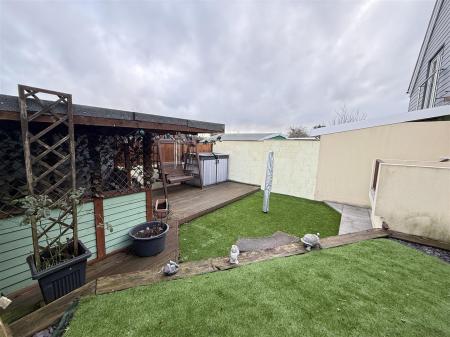 3 bedroom Town house for sale in Park Lane, Tutbury, Burton-On-Trent