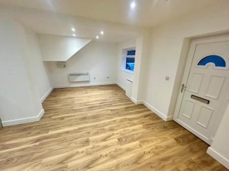 1 bedroom Flat to let in Edward St, Staffordshire, Burton upon Trent, DE14