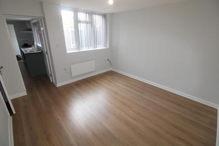1 bedroom Flat to let in Rolleston Road, Staffordshire, Burton upon Trent, DE13