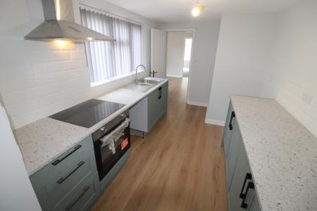 1 bedroom Flat to let in Rolleston Road, Staffordshire, Burton upon Trent, DE13