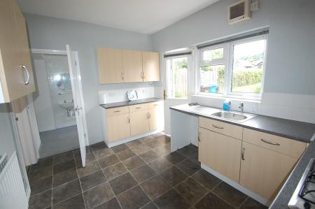 3 bedroom House to let in Woods Lane, Stapenhill, DE15