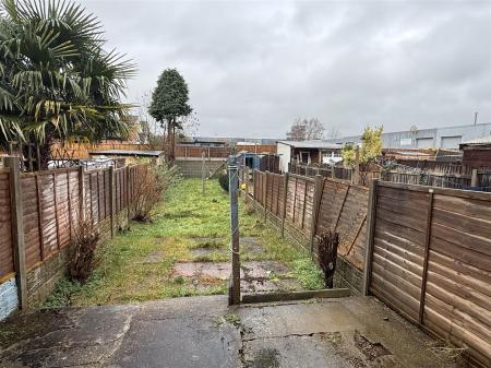 3 bedroom Terraced House for sale in Anglesey Road, Burton-On-Trent
