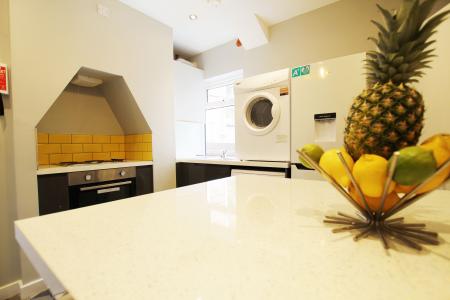 1 bedroom House share to let in Waterloo Street, Burton upon Trent, DE14