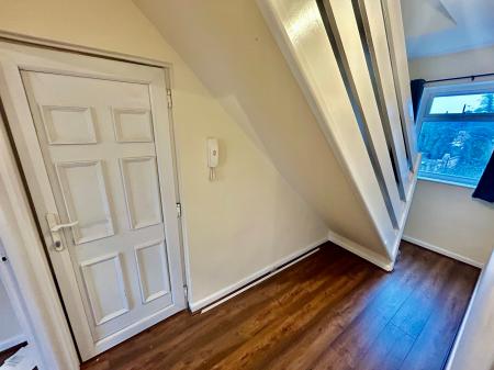 1 bedroom Flat to let in Balfour Street, Burton upon Trent, DE13