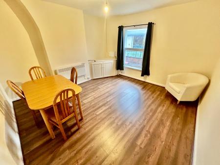 1 bedroom Flat to let in Balfour Street, Burton upon Trent, DE13