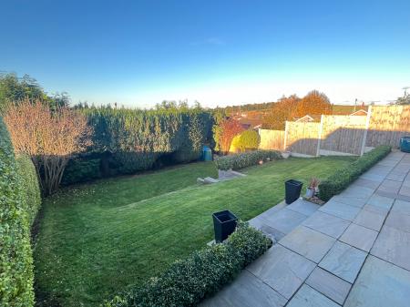 3 bedroom Detached house to let in Dalebrook Road, Burton Upon Trent, Winshill, DE15