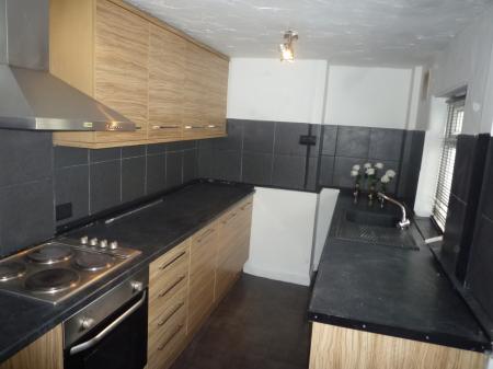 2 bedroom Terraced House to let in St Pauls Street, Staffordshire, Burton upon Trent, DE14