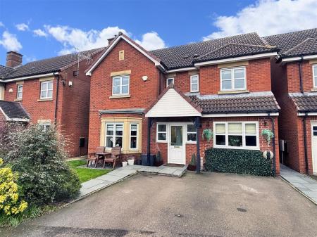 Alderson Drive, Stretton, Burton-On-Trent