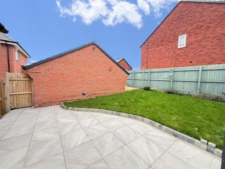 4 bedroom Detached house for sale in Moore Road, Anslow, Burton-On-Trent