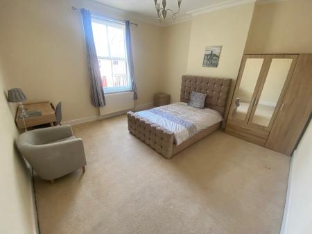 1 bedroom House share to let in Rangemore Street, Staffordshire, Burton upon Trent, DE14