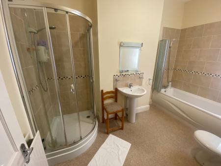 1 bedroom House share to let in Rangemore Street, Staffordshire, Burton upon Trent, DE14