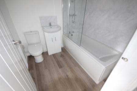 3 bedroom House to let in Bass Cottages, Burton upon Trent, DE14