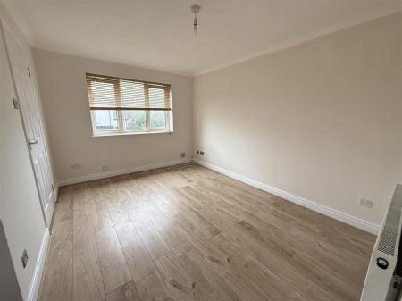 2 bedroom Town house for sale in Meynell Close, Burton-On-Trent