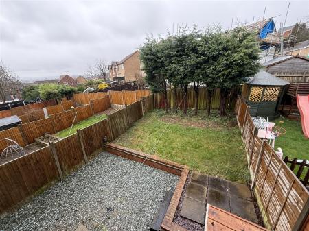 2 bedroom Town house for sale in Meynell Close, Burton-On-Trent