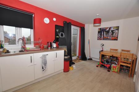 3 bedroom Semi-detached house for sale in Galloway Road, Drakelow, Burton-On-Trent