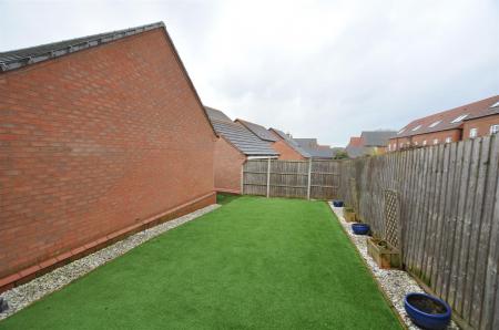 3 bedroom Semi-detached house for sale in Galloway Road, Drakelow, Burton-On-Trent