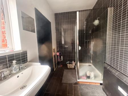 1 bedroom Flat to let in Crompton Street, Derby, City Centre, DE1