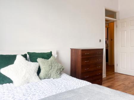 3 bedroom Apartment to let in Duffield Road, Derby, City Centre, DE1