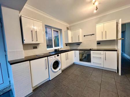 3 bedroom Semi-detached house to let in Baker Street, Alvaston, DE24