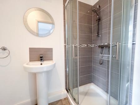 7 bedroom Semi-detached house to let in Slater Avenue, Derby, DE1