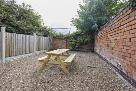 5 bedroom Terraced House to let in Stepping Lane, Derby, City Centre, DE1