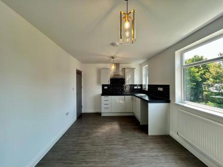 5 bedroom Semi-detached house to let in Ashbourne Road, Derby, DE22